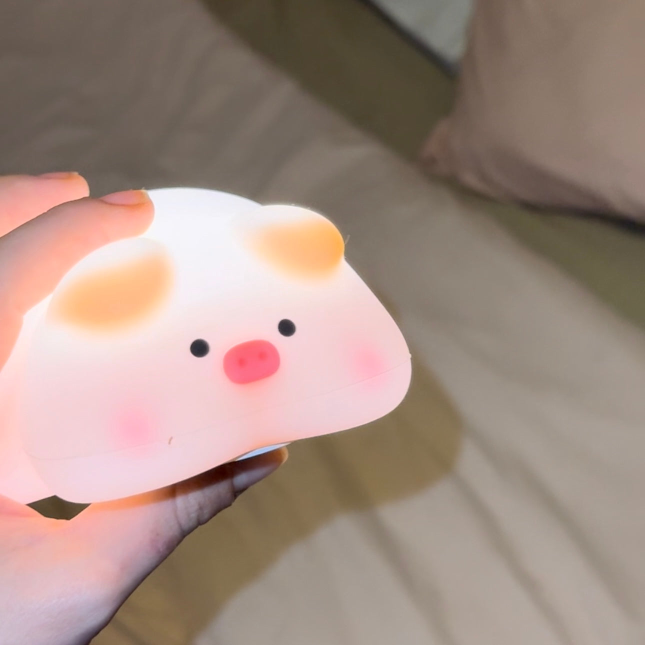 LED Night Light (Panda or Pig) - Cute Silicone Touch Lamp, USB Rechargeable, Ideal Bedroom Decoration and Gift